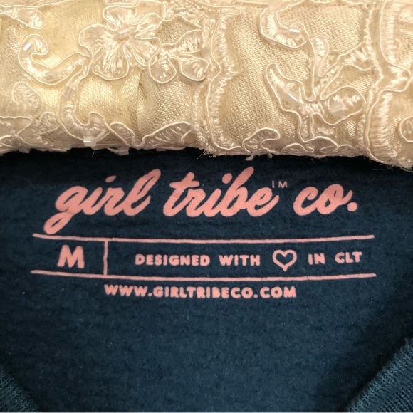 COPY - Womens ALWAYS COLD with snowflakes on front🥶Blue Comfy Warm Sweater Size… - Picture 10 of 12